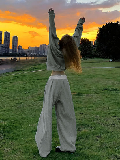 Women'S Fashionable Casual Off-the-shoulder Top and Trousers Two-piece Set, Loose-fitting Geometric Print Trousers, Long Sleeves, Loose Fit, Digital Print, Drawstring Detail, Suitable for Casual Attire, Combining Comfort and Fashion.