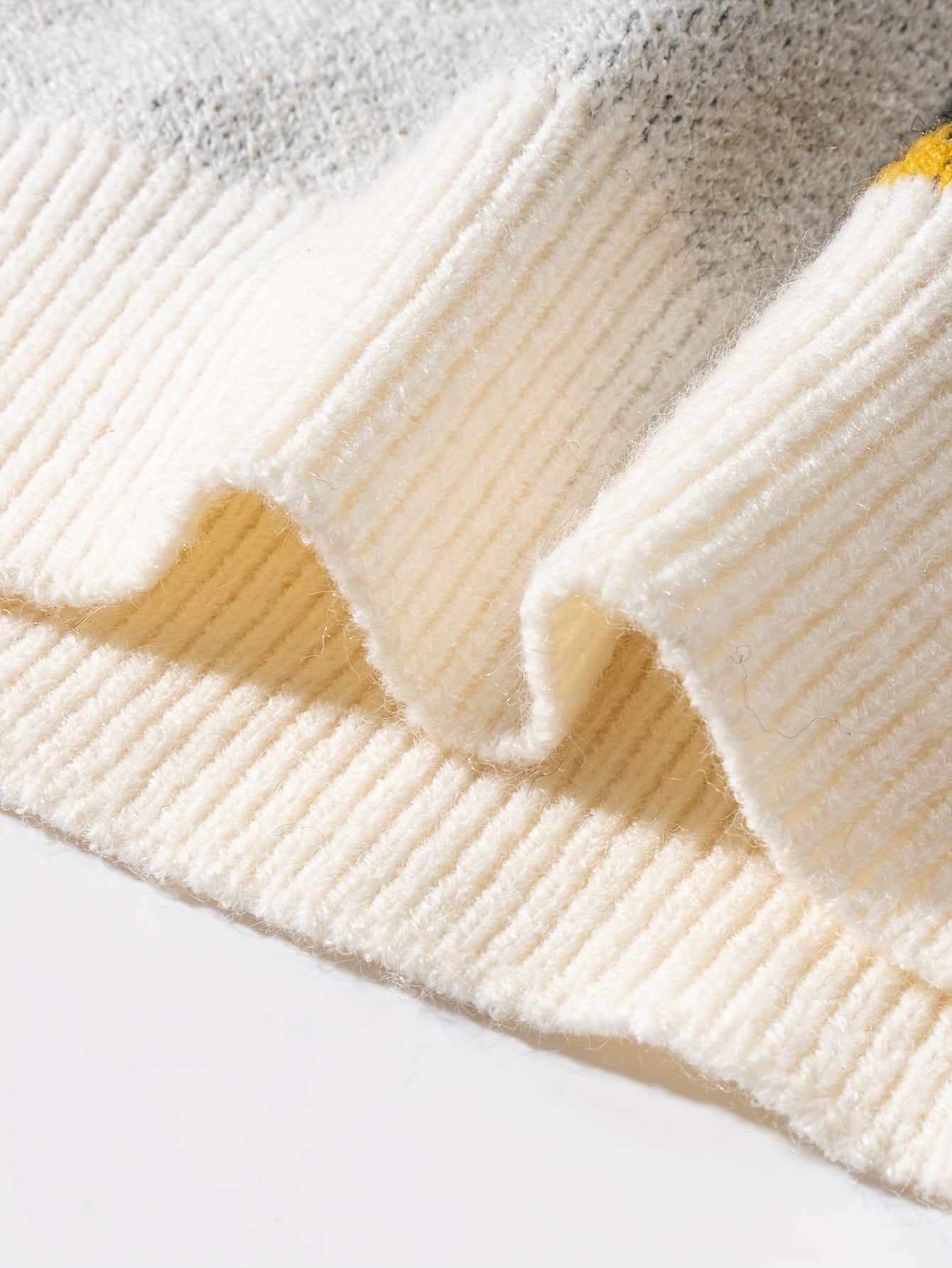 Men's & Women's Streetwear Graphic Knit Sweater - Bold Letter & Dice Print, Oversized Drop Shoulder Fit, Soft Stretch Fabric, Round Neck Long Sleeve Pullover for Autumn Winter Casual Wear, Knitted Sweater, Autumn Winter Apparel