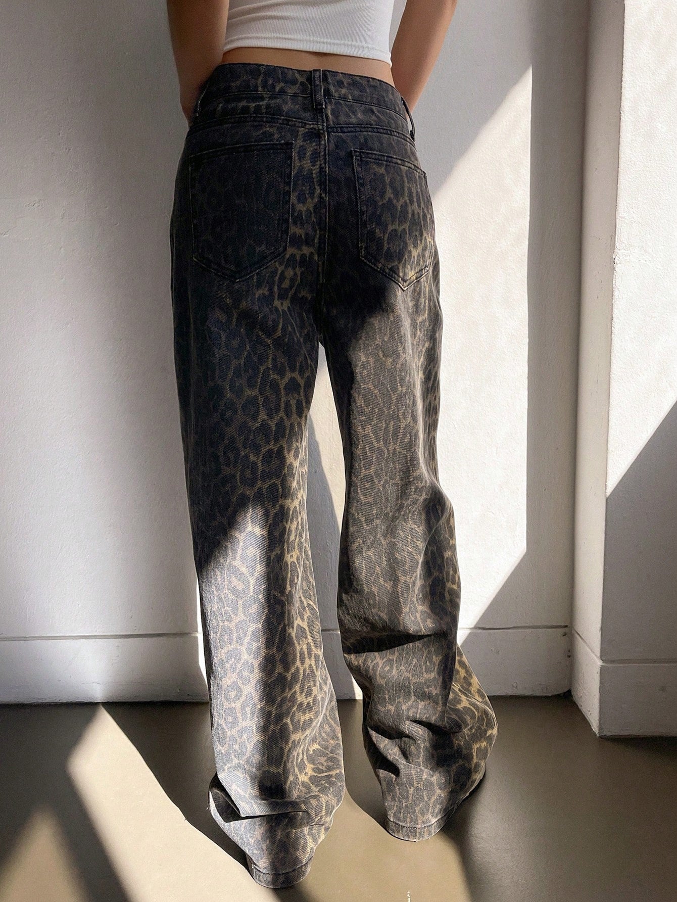 NVFelix Women's Leopard Print Straight Leg Pants - Non-Stretch Fabric, Button Closure & Built-In Zipper, Y2K Retro Streetwear Style with Pockets, All-Season Casual Trousers, Leopard Print Leggings, Highquality Fabric